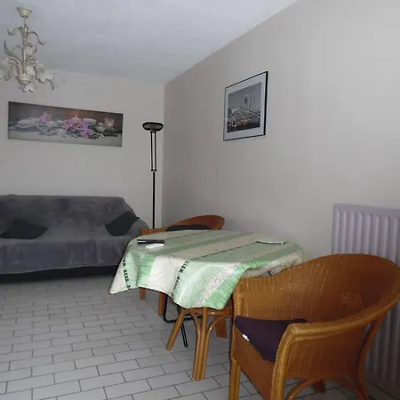 T2 Lumineux Avec Parking Prive A Canet-plage - Fr-1-696-99 Apartman