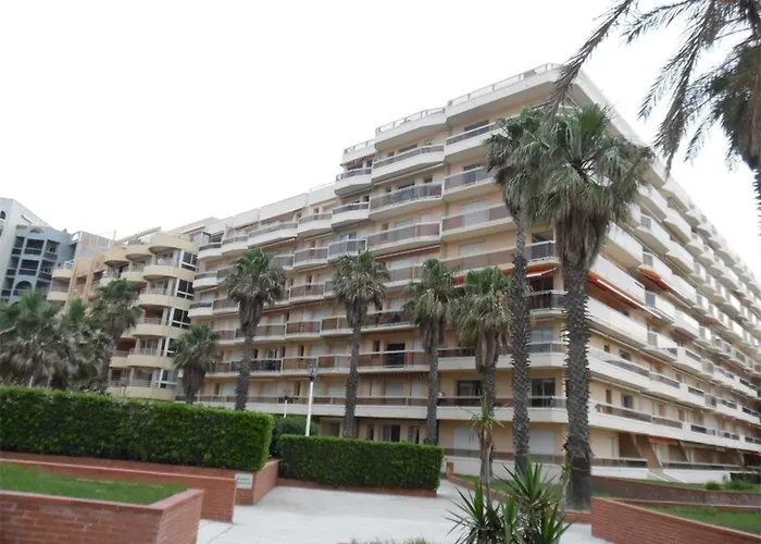 T2 Lumineux Avec Parking Prive A Canet-plage - Fr-1-696-99 Apartman *